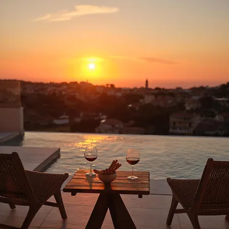 Casa Blanca Villa, Pool, Seaviews & Wine Cellar, By Thinkvilla Volímai