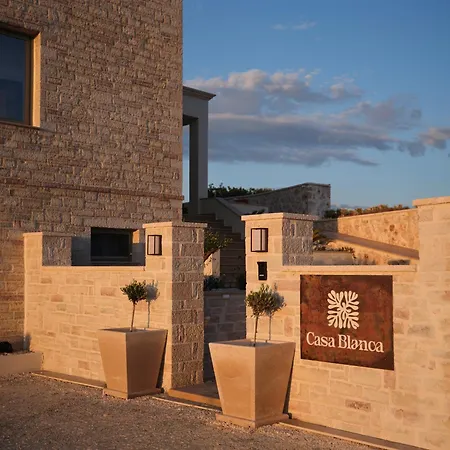 Casa Blanca Villa, Pool, Seaviews & Wine Cellar, By Thinkvilla Volímai
