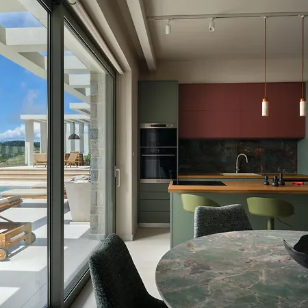 Casa Blanca Villa, Pool, Seaviews & Wine Cellar, By Thinkvilla Vila Volímai